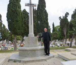 Fr Nicholas Dillion at the Santa Maria Addolorata Cemetery, Malta -- the final resting place of  his Great Uncle Jack.