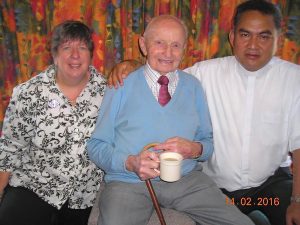 Jim Moran with Mary Jo Close, chairwoman of the parish of Hastings pastoral council, and Fr Vince ’Onesi, parish priest of Hastings.