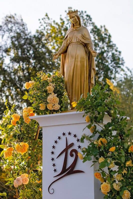 9 Fourviere statue