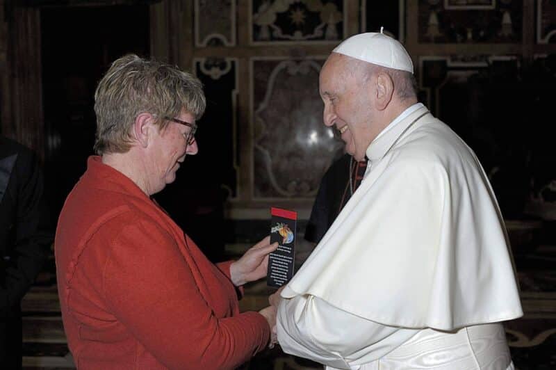 9 Pope Sister Veronica