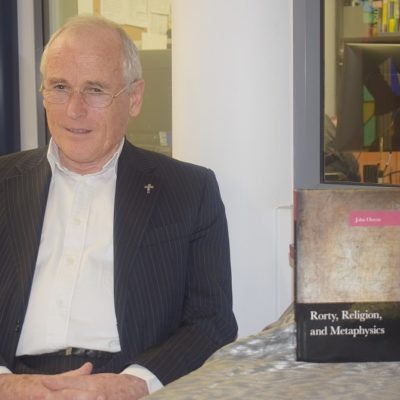 Kiwi lecturer takes on US philosopher