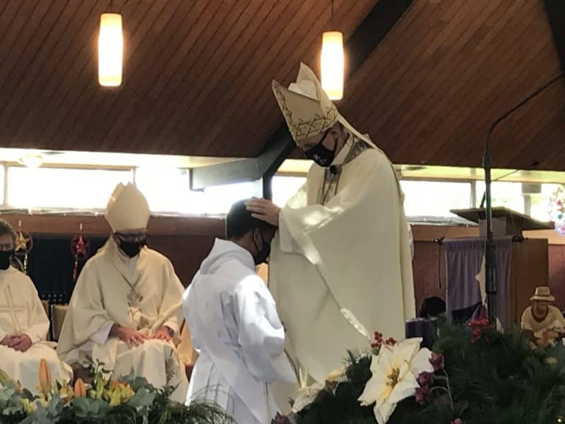 bMichael blesses fMark