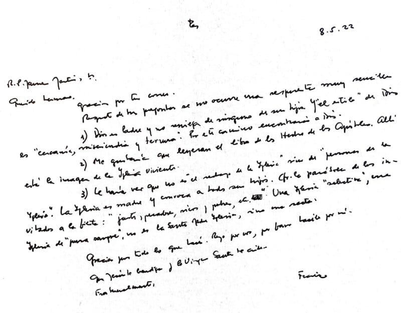 A May 8, 2022, handwritten letter from Pope Francis responds in Spanish to three questions posed by Jesuit Father James Martin about LGBT people and their relationship to God and the Catholic Church. (CNS photo/courtesy Father James Martin)