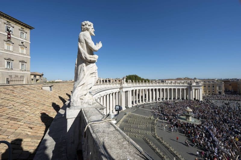 A crowd is assembled in St. Peter's Square Oct. 30, 2022, for the midday recitation of the Angelus by Pope Francis. (CNS photo/Vatican Media)