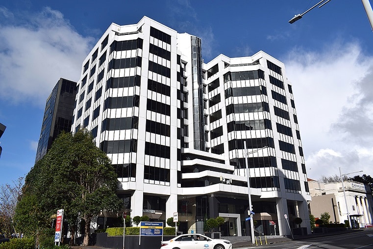 Symonds - web