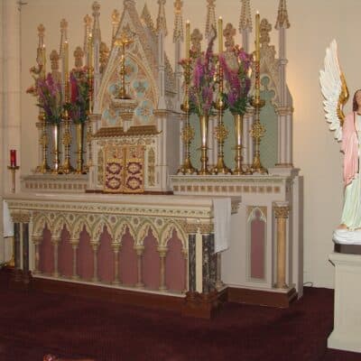 Dunedin cathedral angels regain their wings